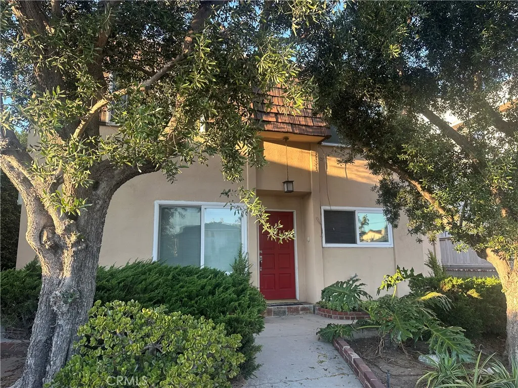 1311 Manhattan Beach Boulevard Unit 1 — photo