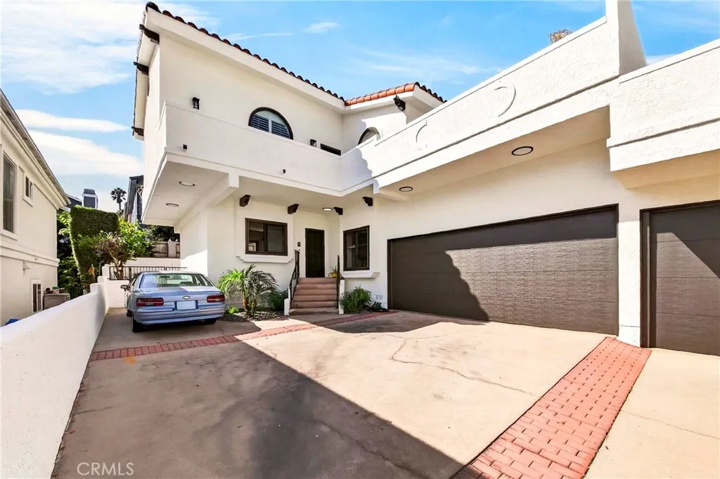 2402 Clark Lane Unit B — photo