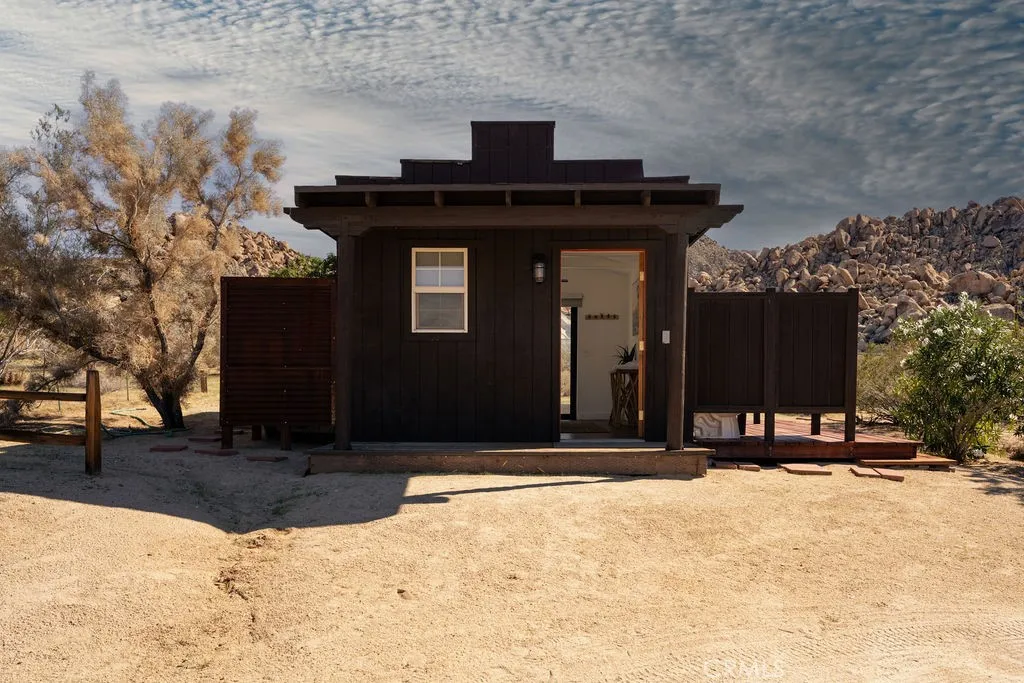 7030 Mile Square Road, Joshua Tree, CA 92252 — photo 2