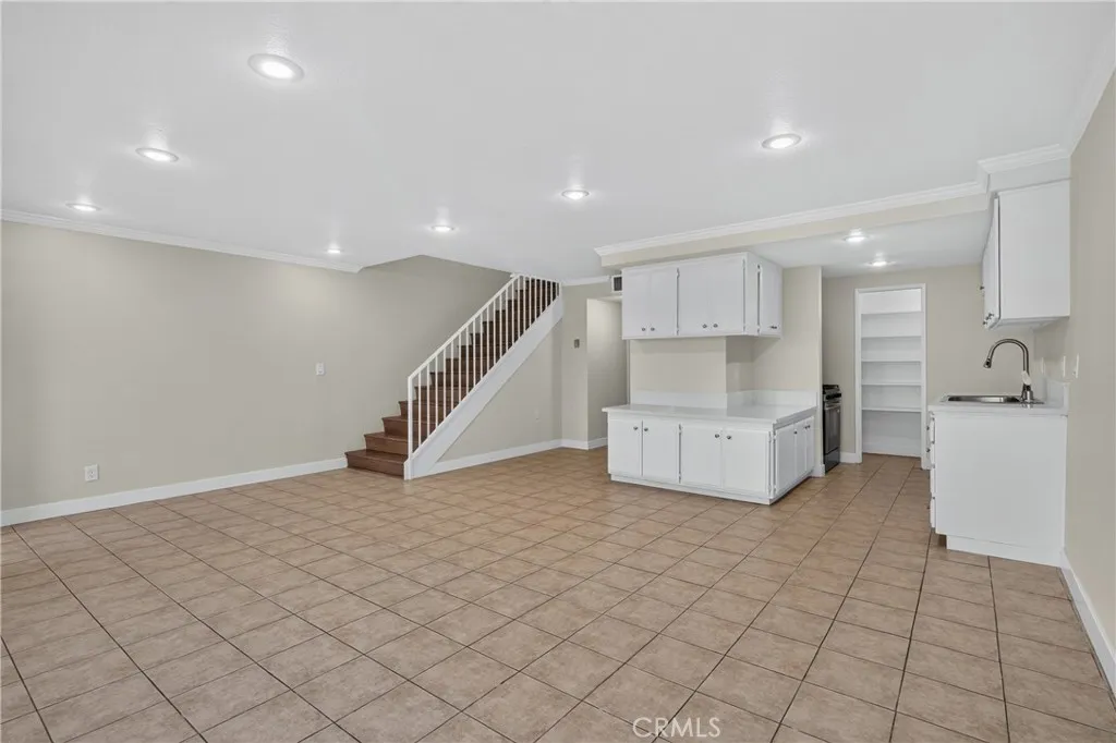 25220 Belle Porte Avenue Unit 2 — photo