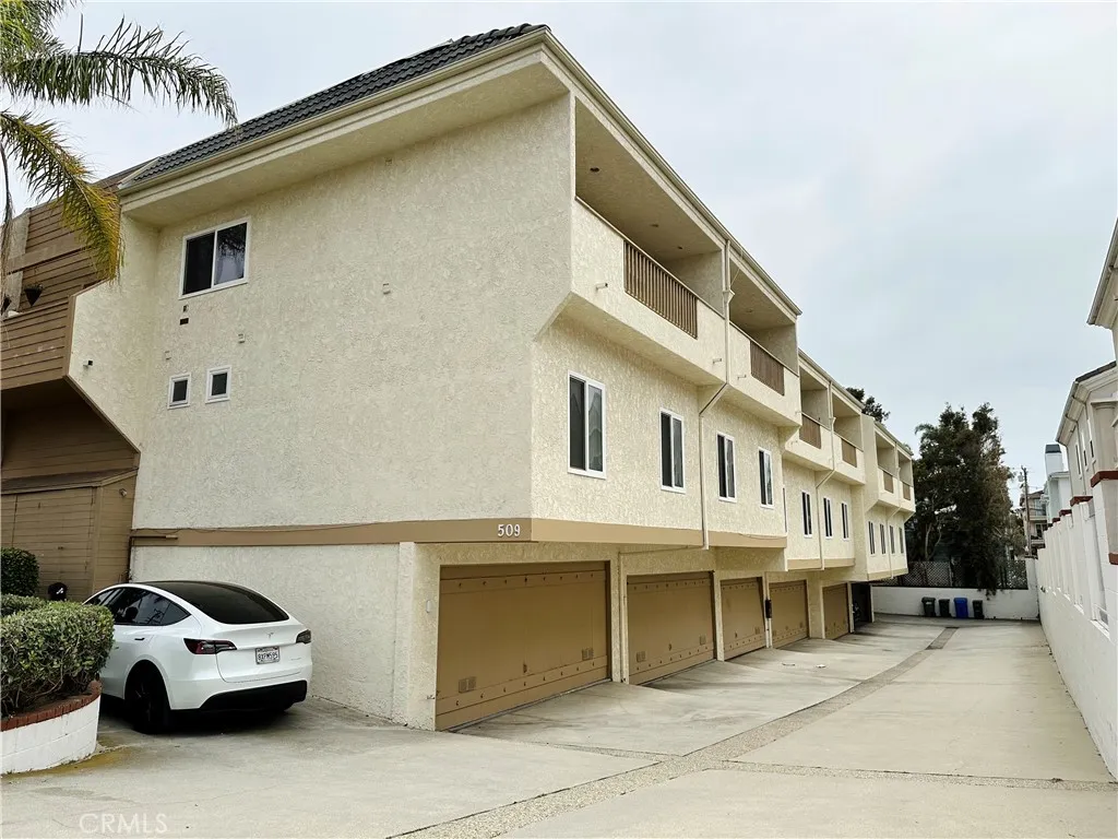 509 N Juanita Avenue Unit 4 — photo