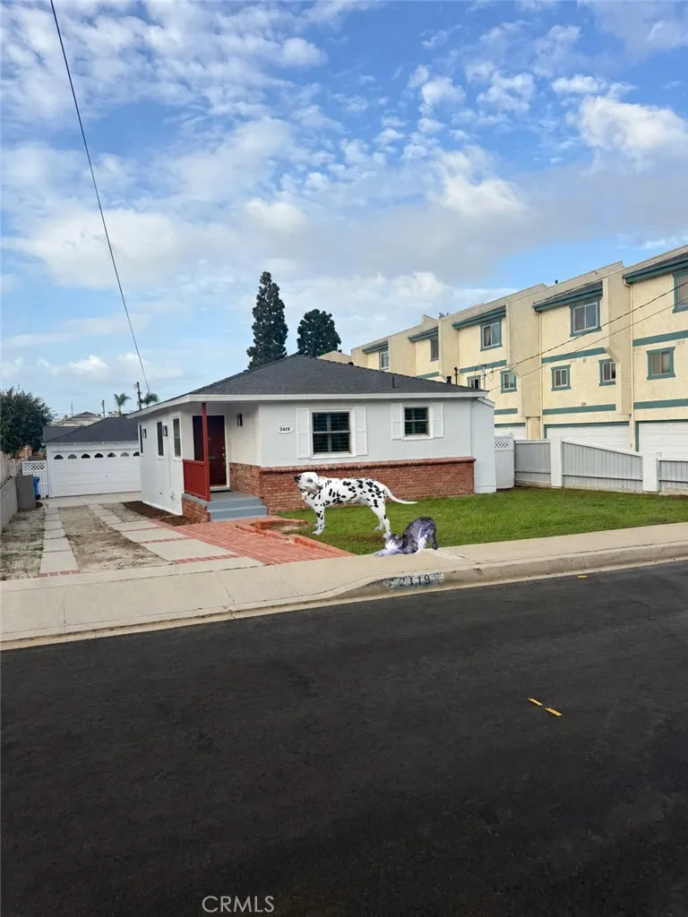 2419 Marshallfield Lane — photo