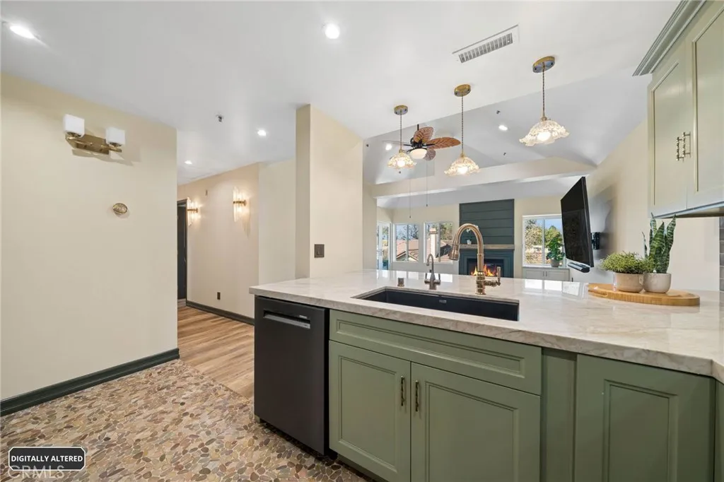 2563 Plaza Del Amo Unit 404 — photo