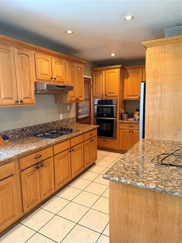 444 E Double Street, Carson, CA 90745 — photo 2