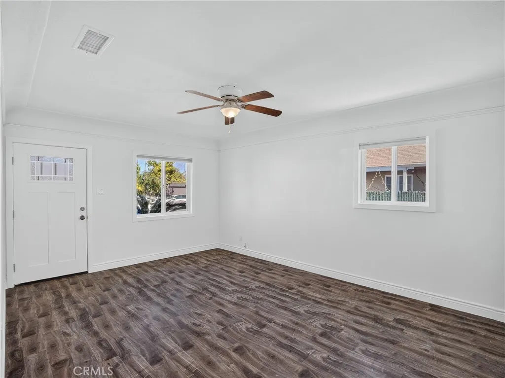 12 E 53rd, Long Beach, CA 90805 — photo 2