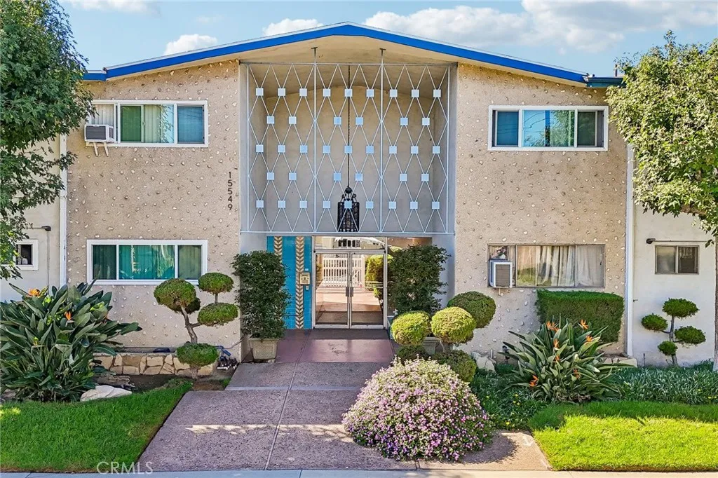 15549 S Budlong Lane Unit 7 — photo