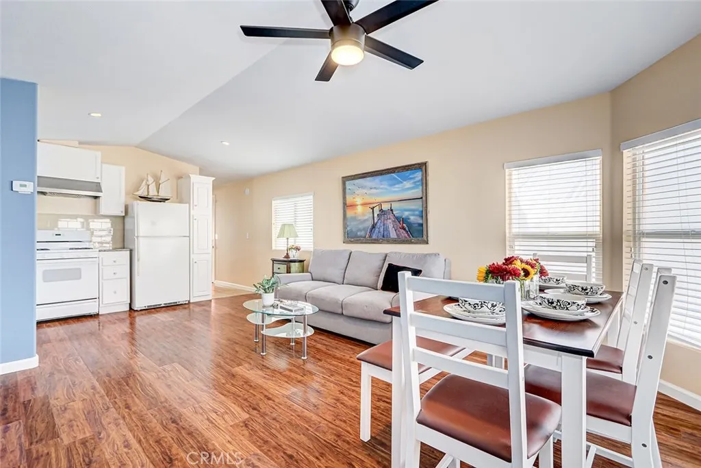 531 Pier Unit 39 — photo