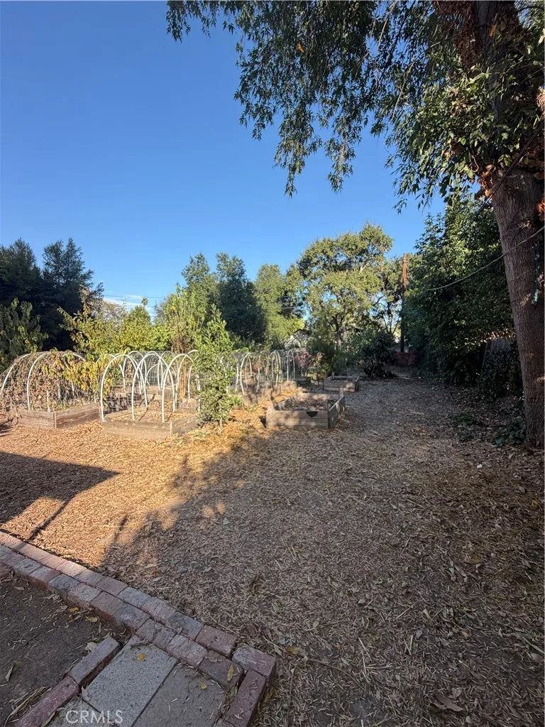 1110 S Los Robles, Pasadena, CA 91106 | Realty.com