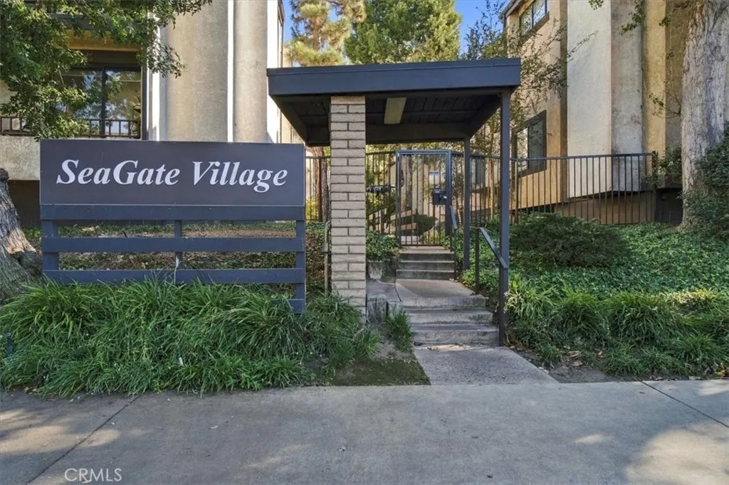 8675 Falmouth Unit 113 — photo