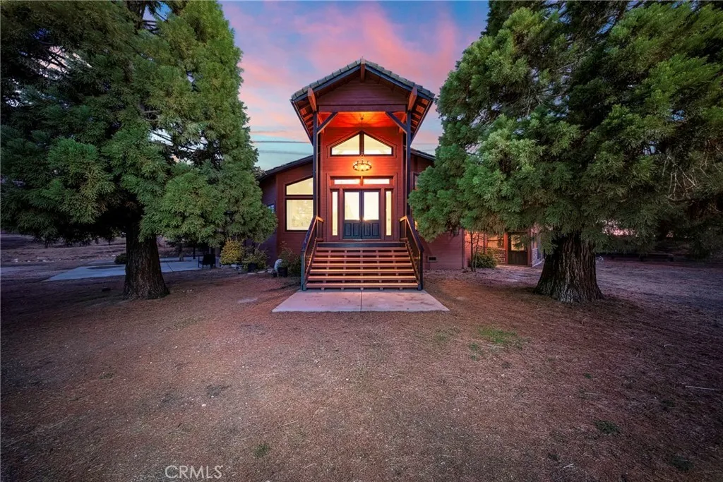 24320 Silver Creek Way — photo