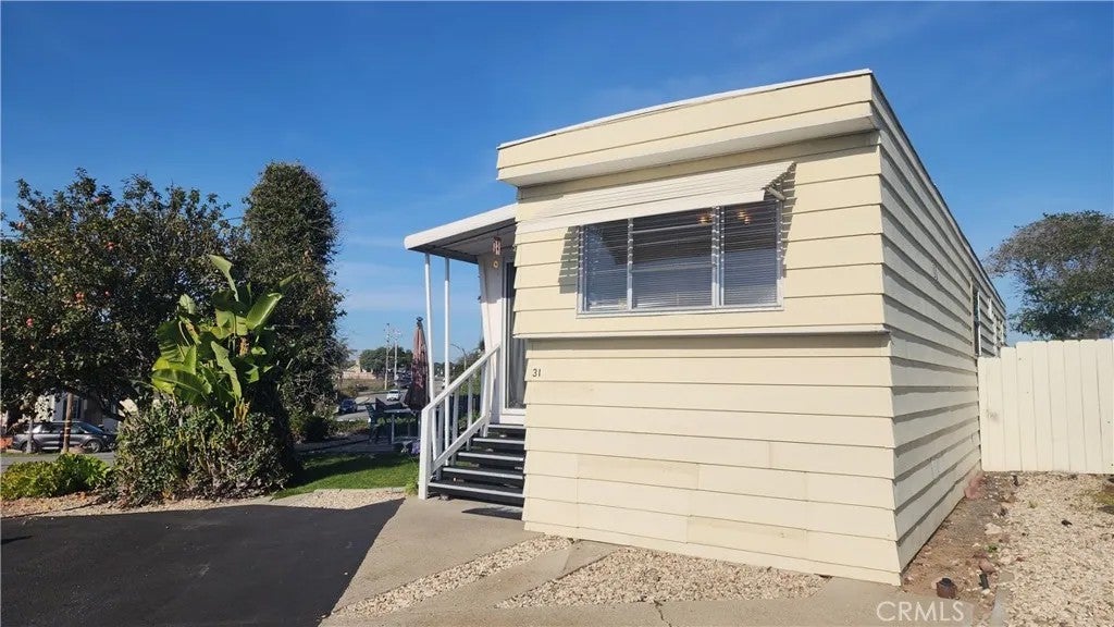 2531 Cienaga St 31 — photo