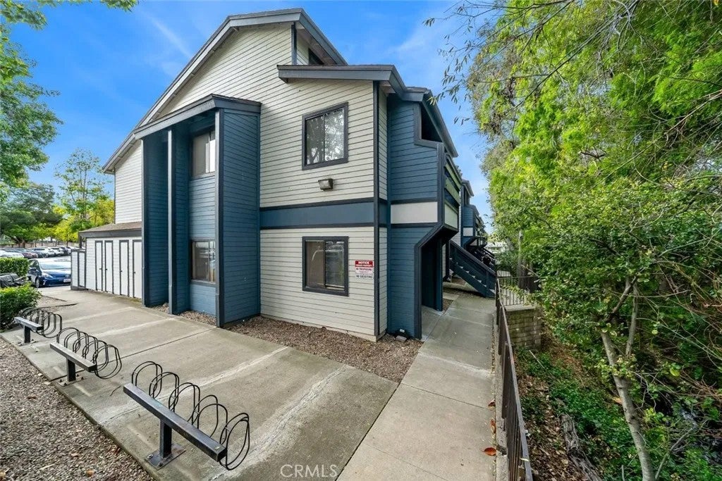 25 Stenner a — photo