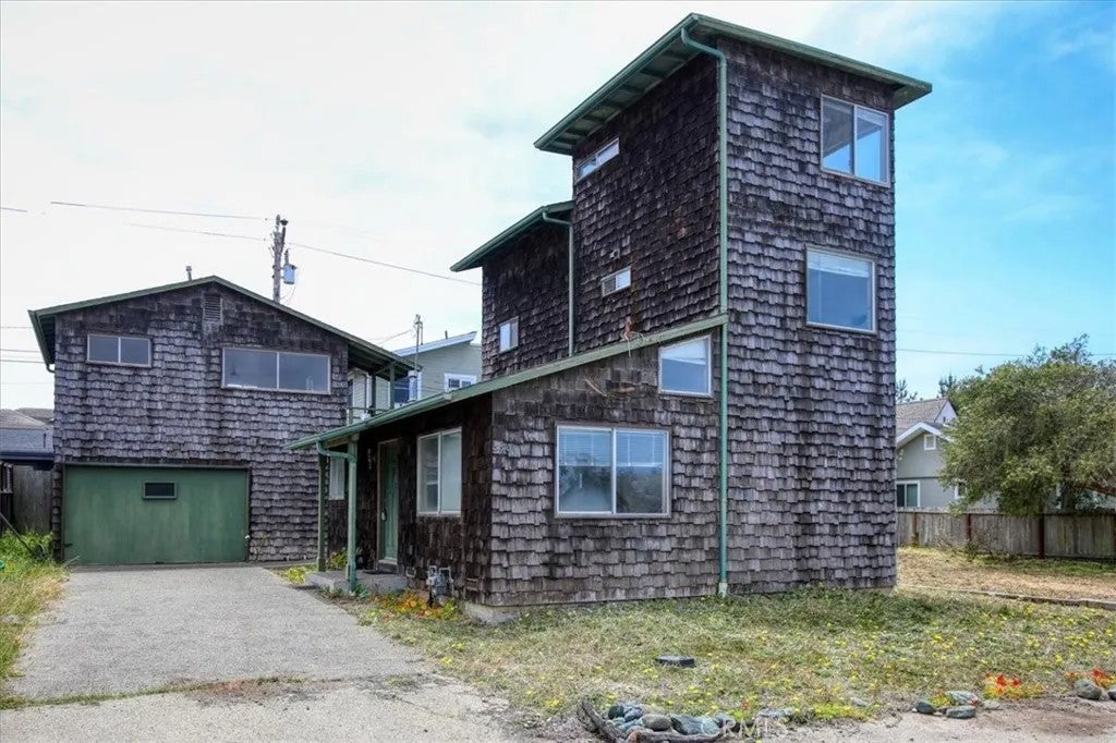 550 Worcester Drive — photo
