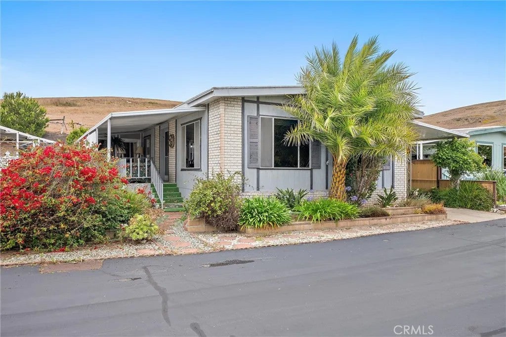 311 San Gabriel — photo