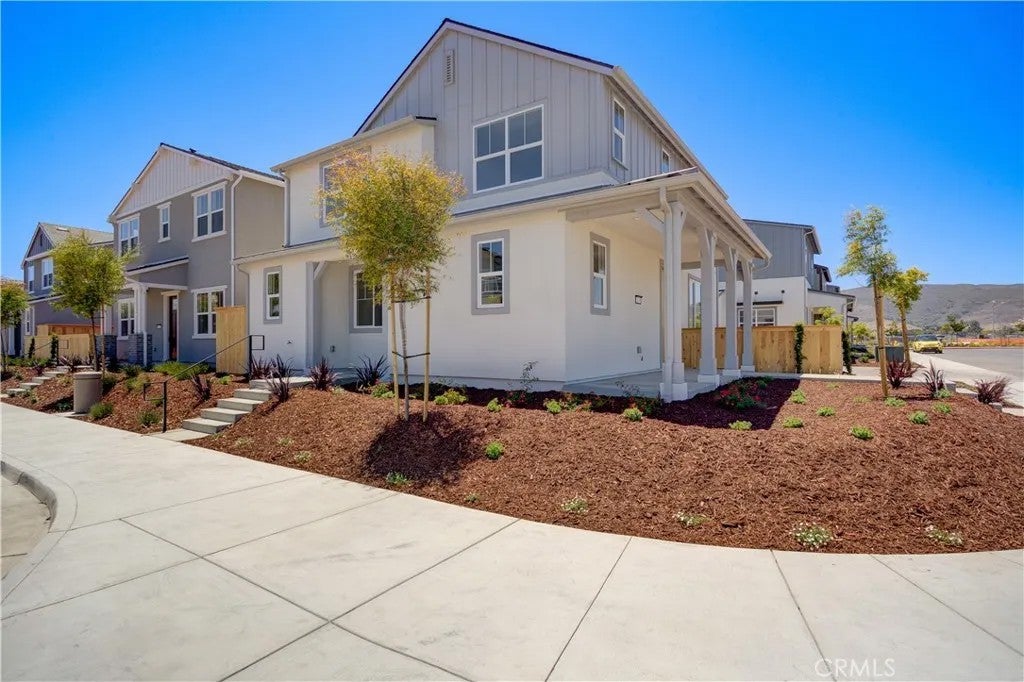 219 Kitty Hawk Court — photo