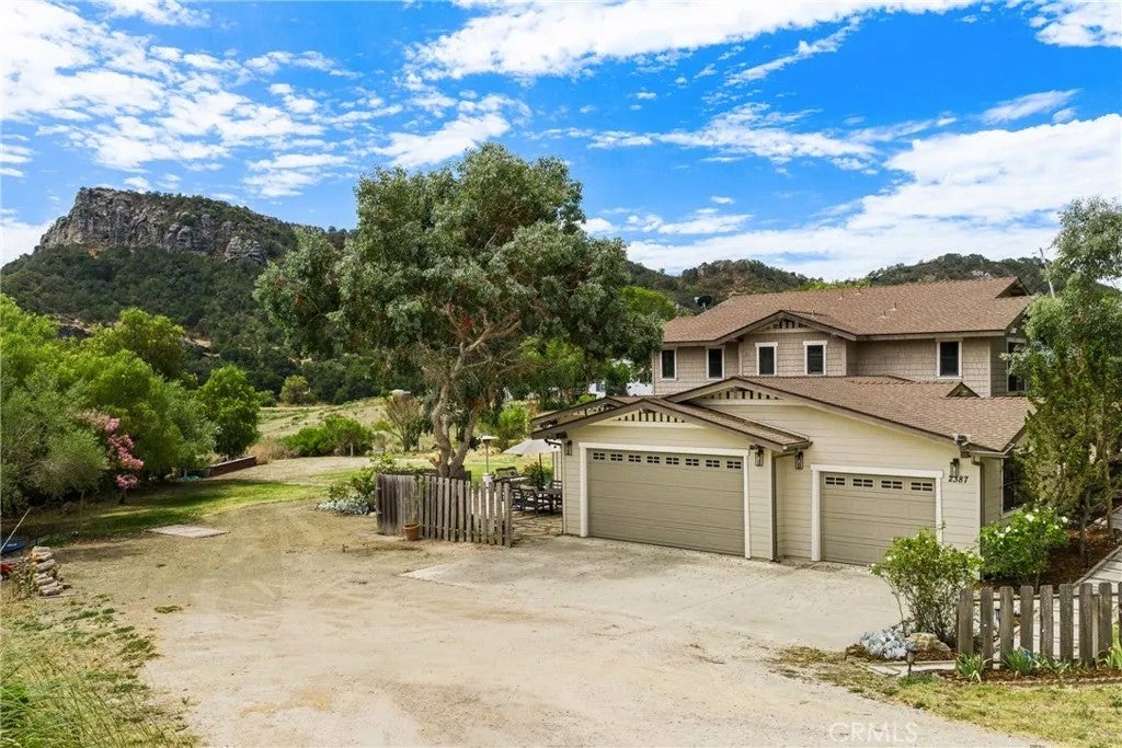 2387 Carpenter Canyon — photo