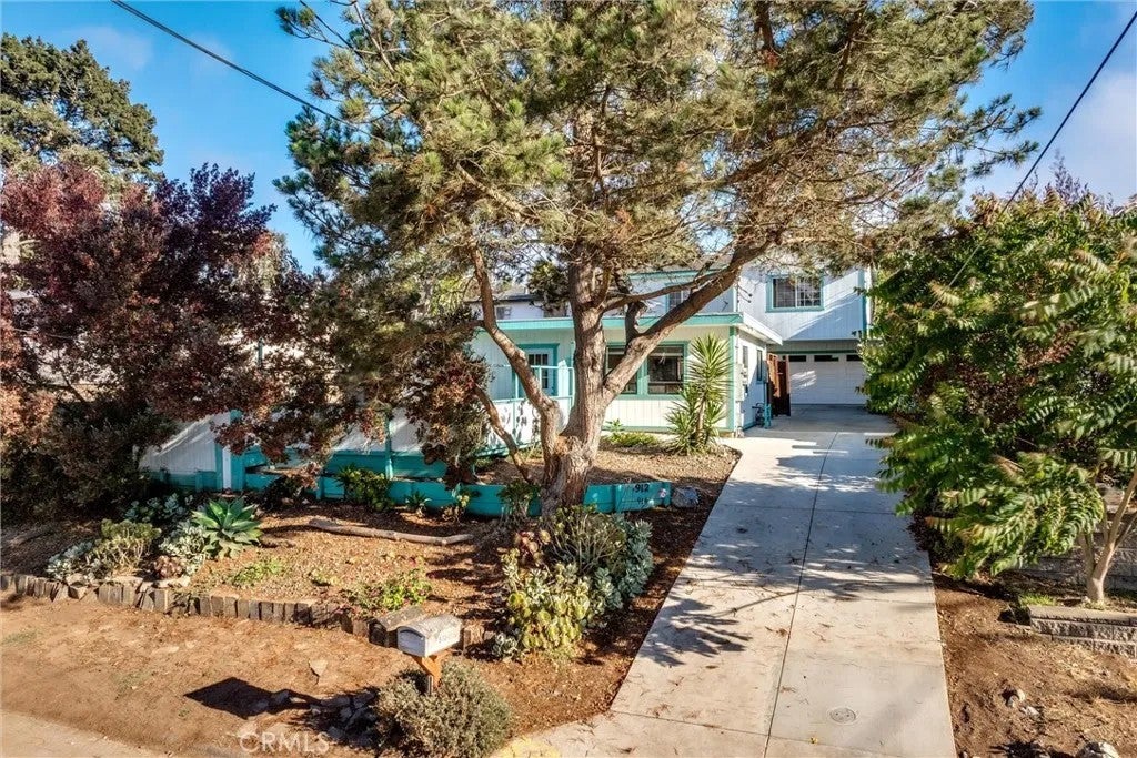 912 Pacific Street — photo