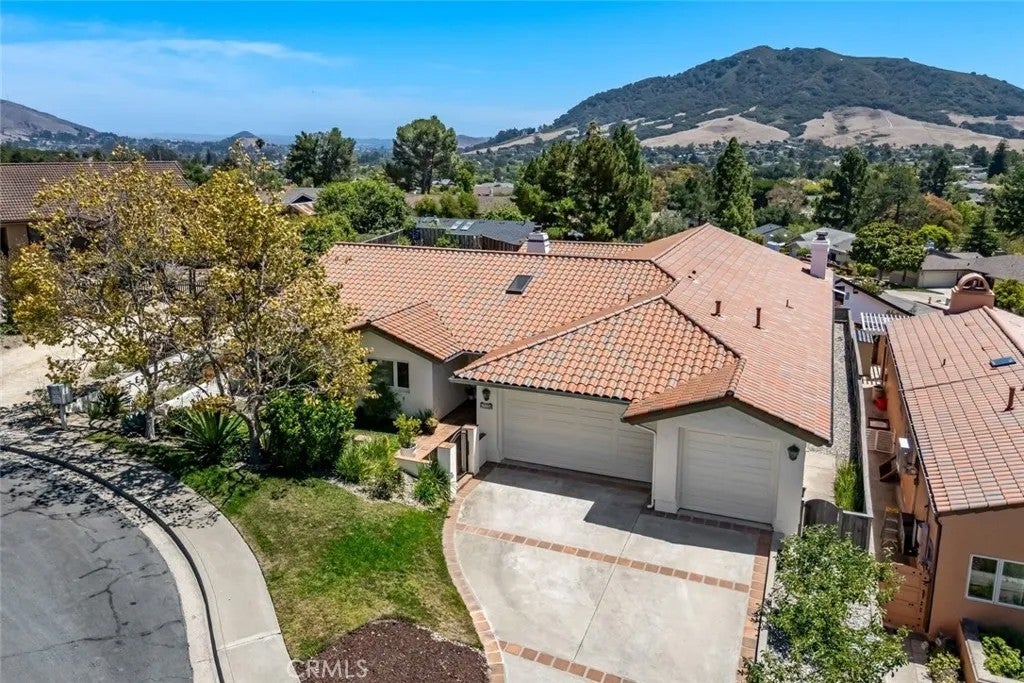 333 Twin Ridge — photo