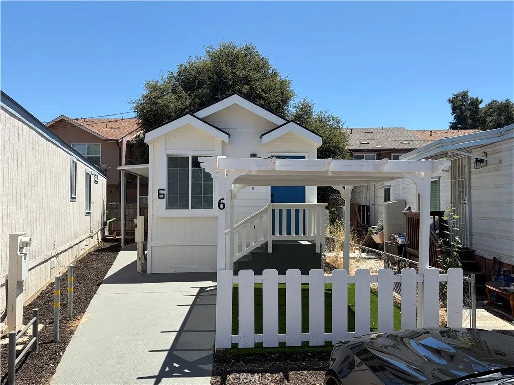 5715 Santa Cruz 6 — photo