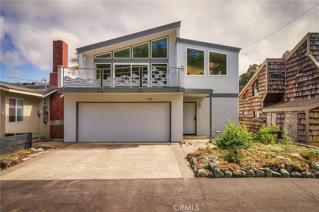 309 Binscarth — photo