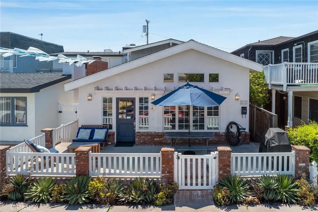 210 Opal — photo