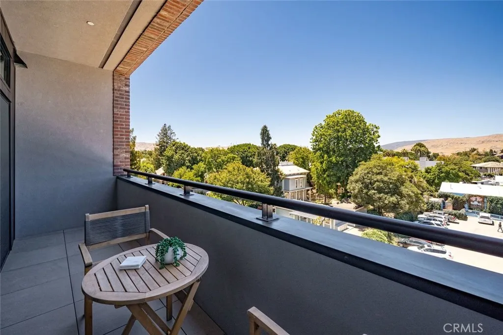 581 Higuera Street Unit 408 — photo