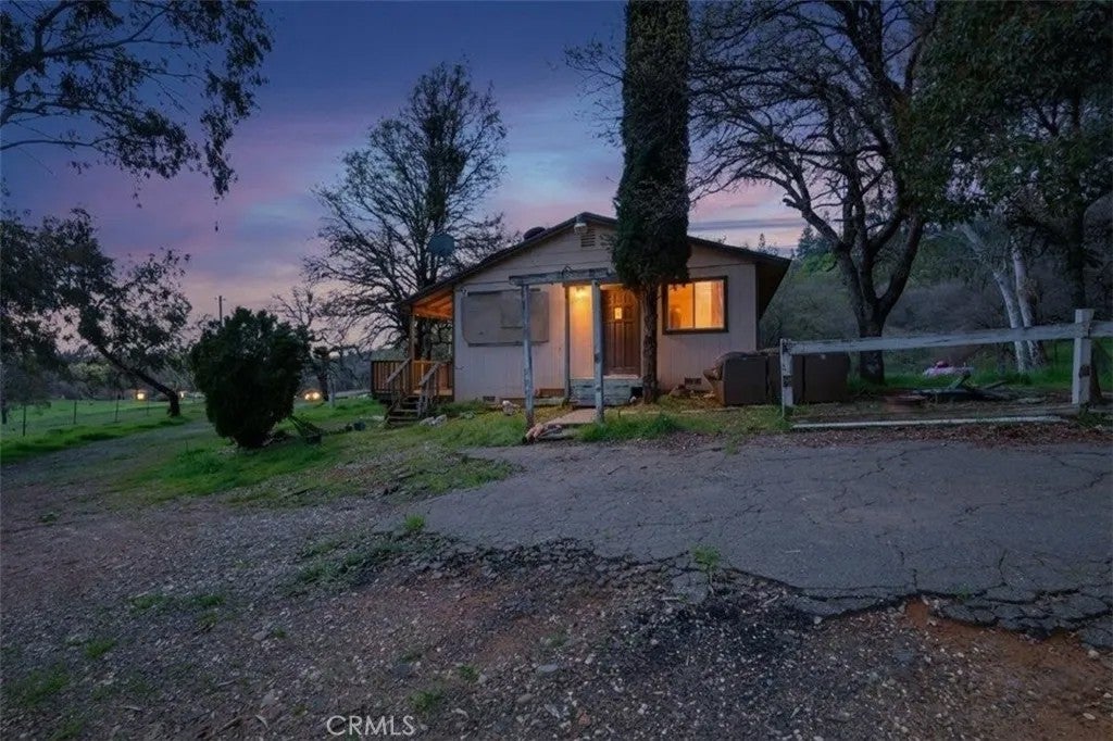 10447 Texas Hill Road — photo