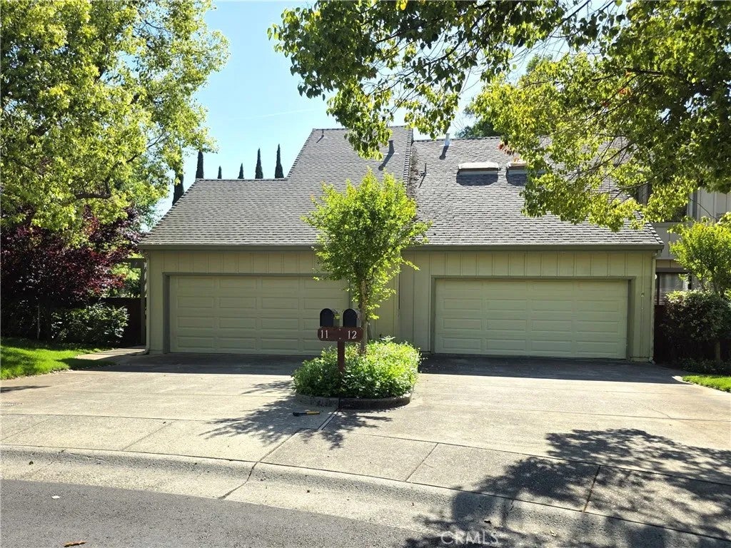 11 Alameda Park — photo
