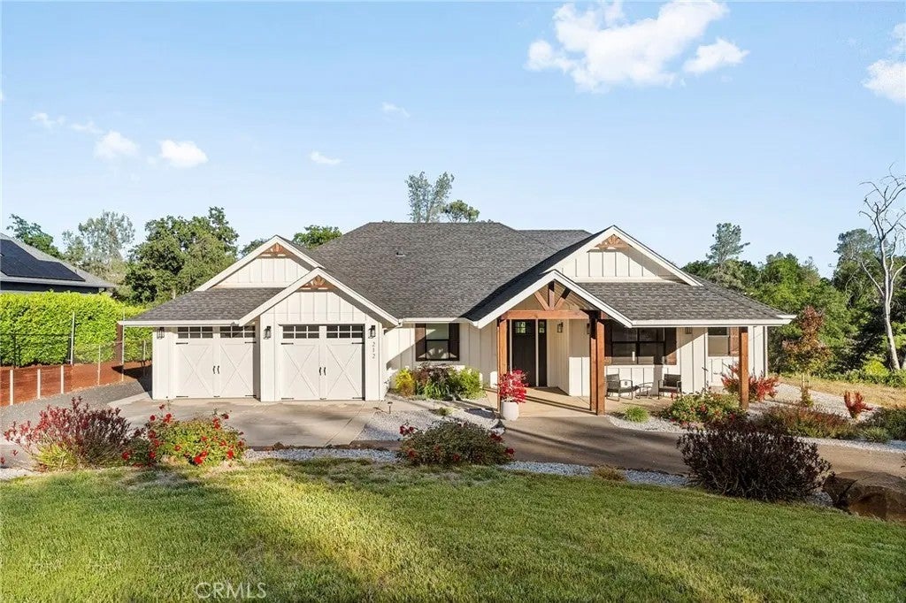 212 Valley View Drive — photo