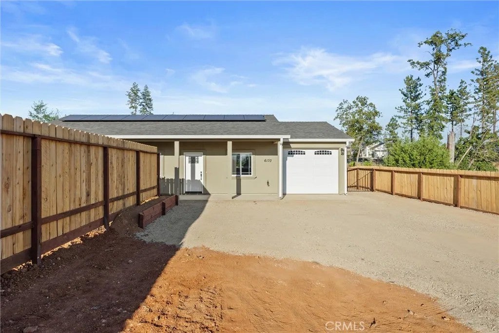 6170 Fern Lane — photo