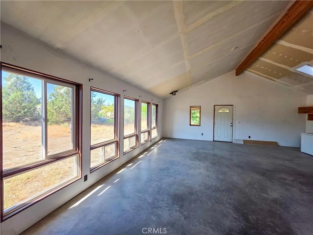 7021 Quarry Rd — photo
