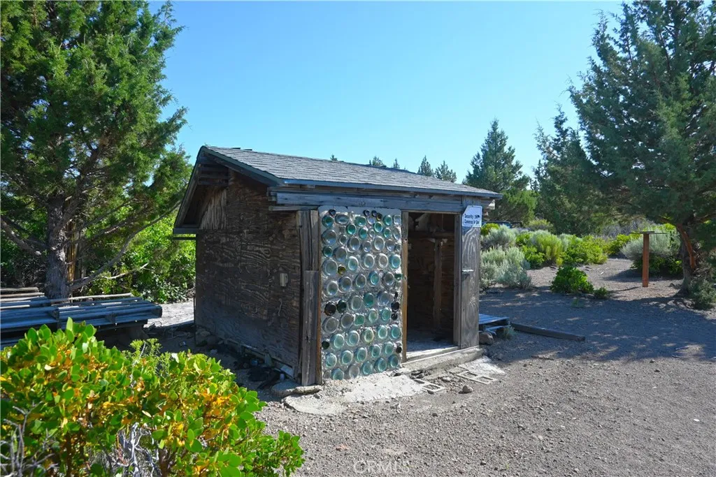 7021 Quarry Road, Weed, CA 96094 — photo 3