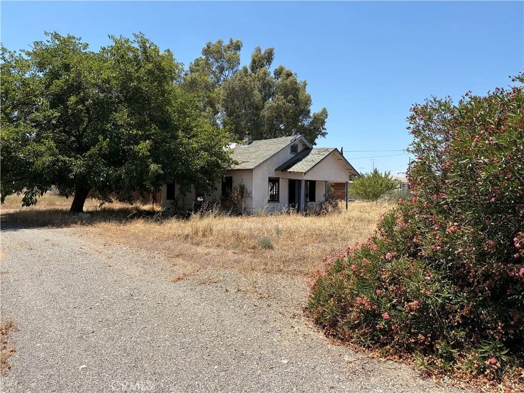6517 County Road 18 — photo