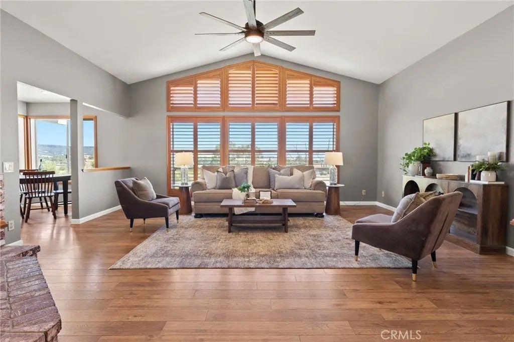 2554 Lake Hill Drive — photo