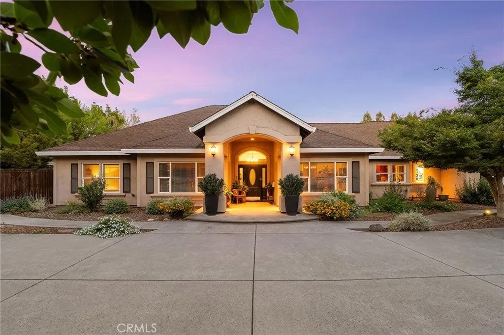 13966 Carriage Estates Way — photo