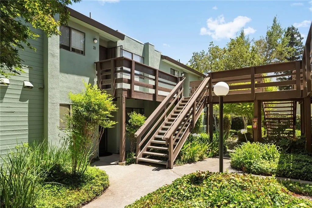 1415 Sheridan 18 — photo