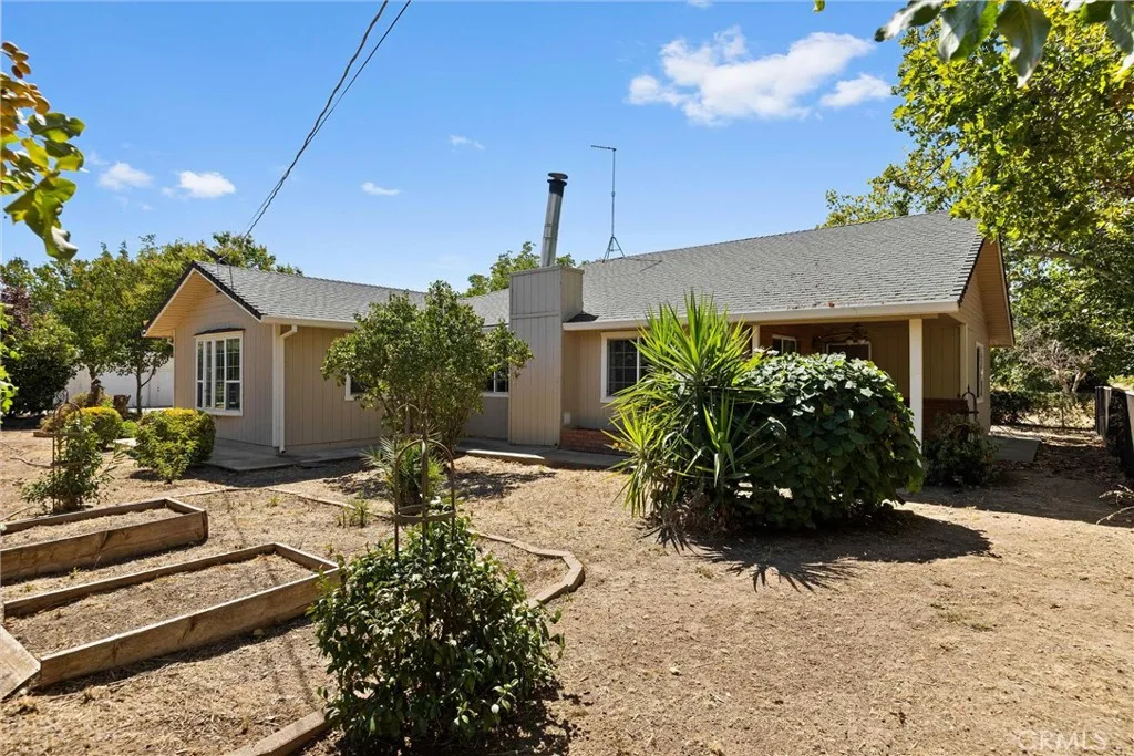 23353 Hamilton, Gerber, CA 96035 — photo 3
