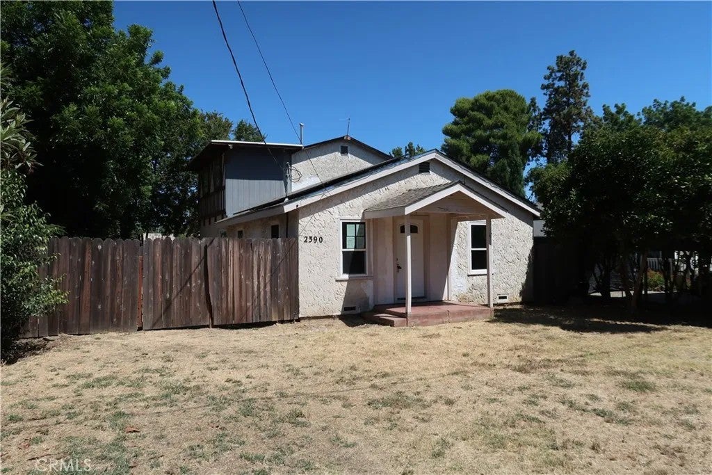 2390 Brown Street — photo