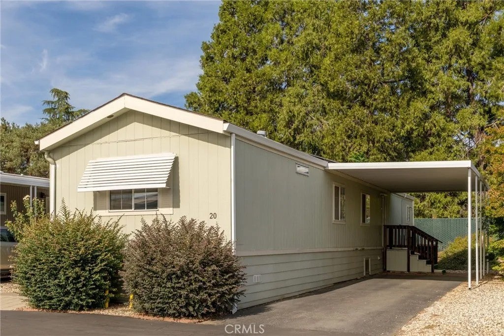 1675 Manzanita 20 — photo