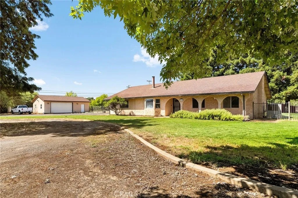 9413 Corbett Court — photo