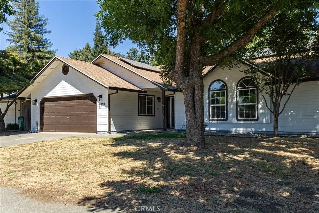 2368 Moyer — photo