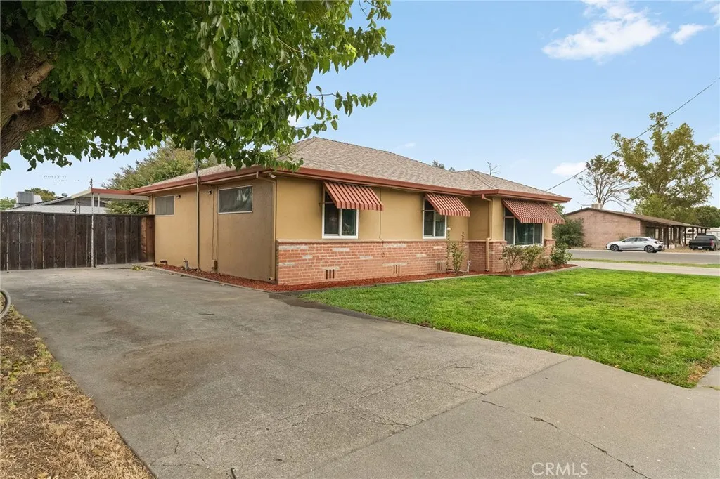 219 Vine Street, Willows, CA 95988 — photo 3