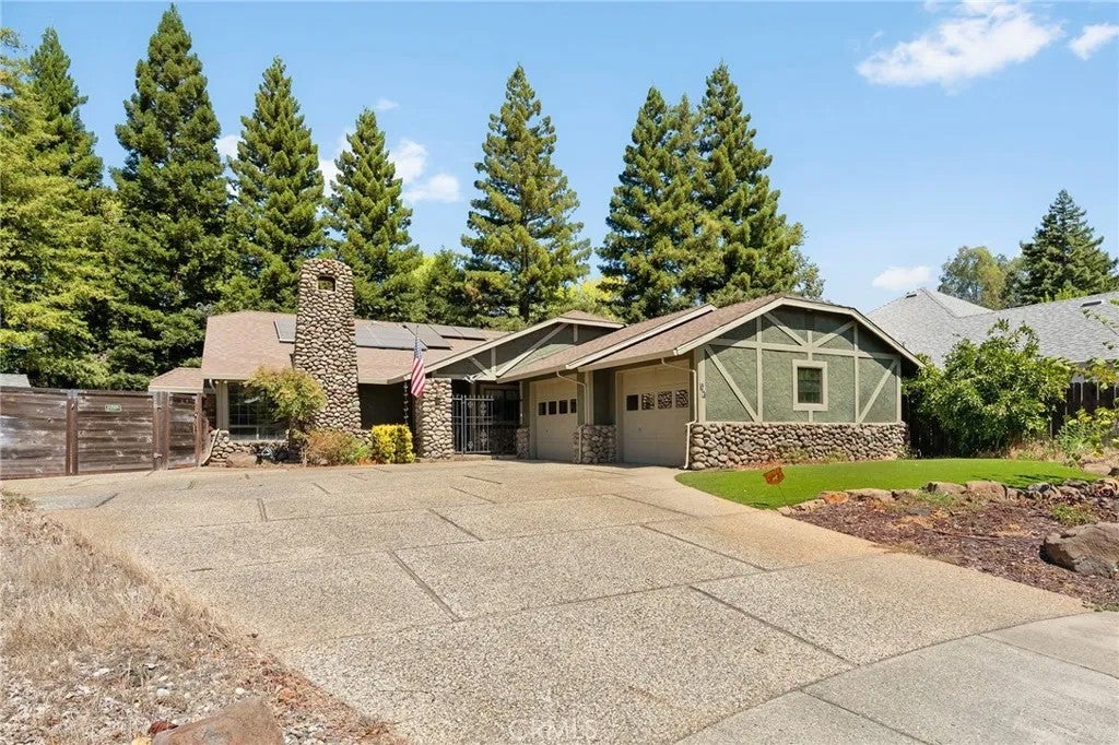 59 Skymountain Circle — photo