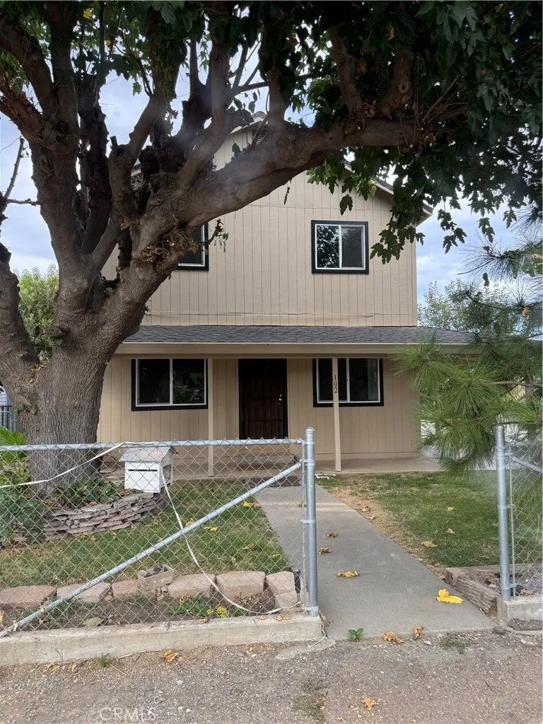 102 Santa Maria — photo