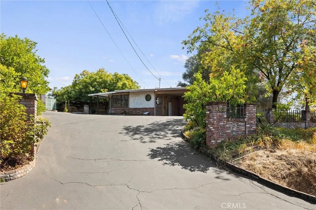 4508 Olive Highway — photo