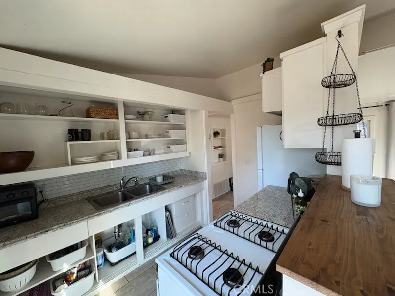573 White, Chico, CA 95926 — photo 2
