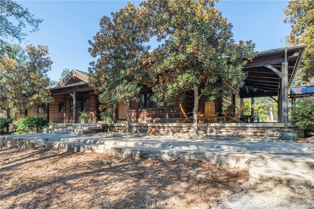15900 El Camino Robles — photo