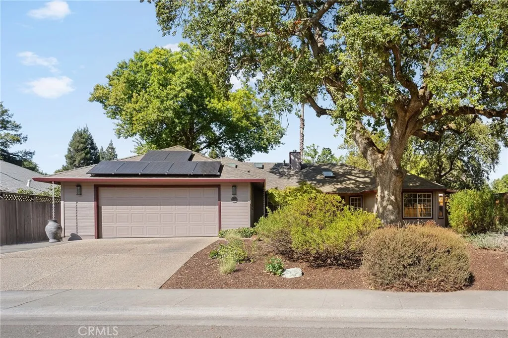 12 Via Flora Court — photo