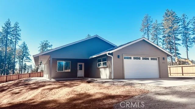 8854 Skyway — photo