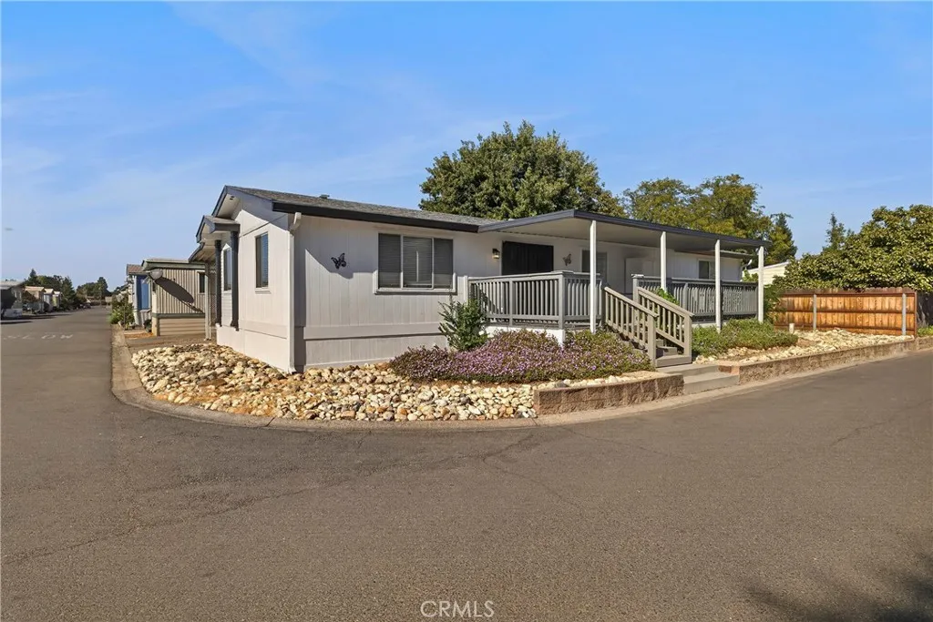 701 E Lassen Unit 56 — photo